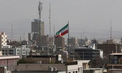 İran’da Okula Saldırı: Minab’da Kız Öğrenciler Hayatını Kaybetti, Tahran İçin Tahliye Uyarısı