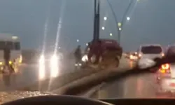Önsen Köprüsü'nde Feci Kaza: Otomobil Elektrik Direğine Çarptı