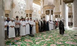 Lübnanlılar Muhammed el-Emin Camisi'nde ilk teravih namazını kıldı