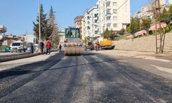 Dulkadiroğlu’nda Yol Yenileme Çalışmaları Devam Ediyor