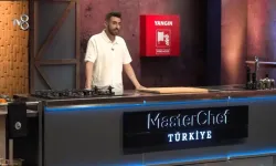 AVM’de Skandal! Köftenin İçinden Cam Çıktı, Şef Hastanelik Oldu