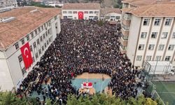 Çekmeköy’de Gözyaşları Sel Oldu: Fatma Nur Öğretmen Son Yolculuğuna Uğurlandı