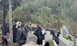 Adana'da trafik kazasında ölen kadının cenazesi Kahramanmaraş'ta defnedildi