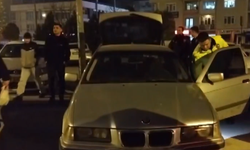 Hastane bahçesinde yüksek sesle müzik dinleyen sürücüye trafikten men!