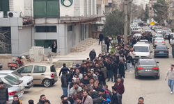 Gaziantep'te standart dışı plakalarını değiştirmek isteyenler yoğunluk oluşturdu