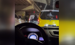 Adana'da aracına çarpan sürücüye sopayla saldırmaya çalışan taksici tutuklandı