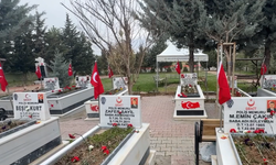 Kahramanmaraş'ta Ramazan Bayramı arifesinde mezarlıklar ziyaret edildi