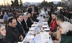 Avşar Kampüsü’nde Gençlik İftarı: Binlerce Genç Aynı Sofrada Buluştu