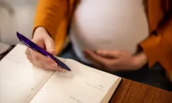 AK Parti’den Yeni Kanun Teklifi: Doğum İzni 24 Haftaya Çıkıyor