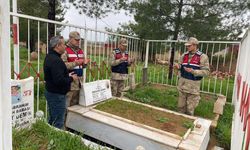 Şanlıurfa'da jandarma şehit kabirlerinin bakımını yaptı
