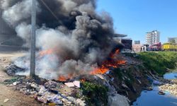 Serik'te hurdalıkta çıkan yangın söndürüldü