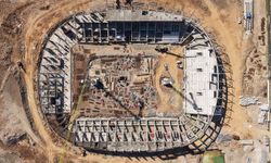 Dulkadiroğlu İstasyon Mahallesi’nde şehrin yeni stadyumu hızla yükseliyor!