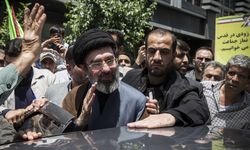 Ali Hamaney’in Ardından İran’da Güç Değişimi: Hamaney’in Oğlu Lider Seçildi