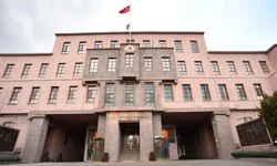 Ankara’da Askeri Helikopter Kaza Kırıma Uğradı: 5 Personel Hastaneye Kaldırıldı