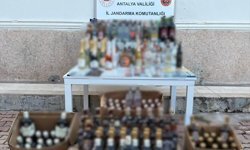 Antalya'da bin 150 litre kaçak alkol ele geçirildi.