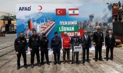 Lübnan'a insani yardım ulaştıracak "8. İyilik Gemisi" Mersin'den uğurlandı