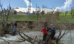 Derede kaybolan 8 yaşındaki çocuğu arama çalışmaları sürüyor