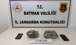 Batman'da durdurulan otomobilde 1 kilo 3 gram esrar ele geçirildi