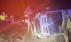 Muş'ta ambulansın devrilmesi sonucu 5 kişi yaralandı