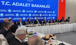 Adalet Bakanı Gürlek, Güneydoğu Anadolu Bölgesi Milletvekilleriyle Görüştü