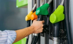 İndirim Sevinci Kısa Sürdü, Akaryakıta Çifte Zam Geliyor!