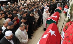 Acı Günde Büyük Dayanışma: Kahramanmaraş’ta Türkiye Tek Yürek!