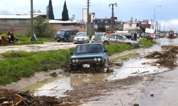 Hatay'da sağanak hayatı olumsuz etkiledi