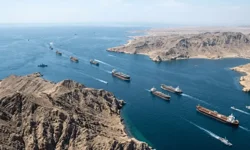 Son Dakika: İran, Hürmüz Boğazı'nı açtı!