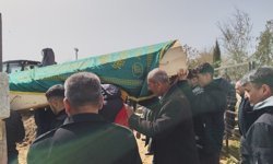 Mardin'de arazide ölü bulunan 80 yaşındaki kadının cenazesi defnedildi