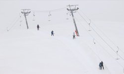 Kayak merkezlerinde en fazla kar kalınlığı 262 santimetreyle Hakkari'de ölçüldü