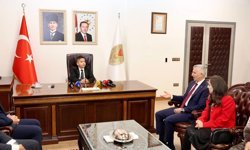 Vali Mükerrem Ünlüer 23 Nisan'da Makamını Tunahan Bingöl’e Devretti