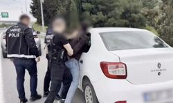 İzmir'de 60 kilo 200 gram yasaklı madde ele geçirildi, 4 şüpheli tutuklandı