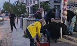 Okul bahçesinde çıkan kavgada bir kişi bıçakla yaralandı
