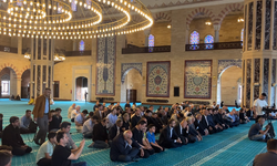 Abdülhamid Han Camii’nde Ayser Çalık Şehitleri Dualarla Anıldı