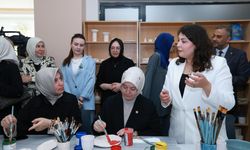 Milletvekili Köksal, Kadın Emeği Sergisinde Kursiyerlerle Buluştu