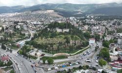 Tarihi Kahramanmaraş Kalesinde Depremin İzleri Hızla Siliniyor