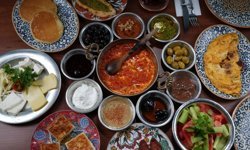 Tatlıpark Serpme Kahvaltısı ile Misafirlerini Özenle Ağırlıyor