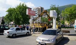 Reklam totemleri kaldırılıyor