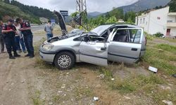 Kahramanmaraş’ta Otomobil Elektrik Direğine Çarptı: 1 Yaralı