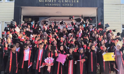 Mehmet Gümüşer Anadolu Lisesinde Mezuniyet Coşkusu