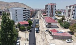 Elbistan Hacı Esat Efendi Caddesi Modern Görünüme Kavuşuyor