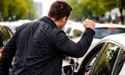 Yol Verme Kavgası Pahalıya Patladı: Otobüsün Camını Kıran Sürücüye 420 Bin Lira Ceza Uygulandı!