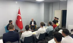 AK Parti İl Başkanı Burak Gül TÜGVA "Velhasıl Sohbetler" Programında Gençlerle Bir Araya Geldi