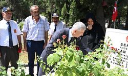 Kahramanmaraş'ta 15 Temmuz Şehitleri Dualarla Anıldı! Protokol Şehitlikte Buluştu