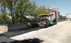 Bahçelievler’de Asfalt Seferberliği: Büyükşehir’den Mahalle Yollarına Neşter