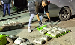 Hakkari'de bir otomobilde 57 kilo 200 gram uyuşturucu ele geçirildi