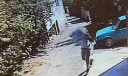 "Dur" İhtarına Uymadı, Aracını Bırakıp Kaçtı! Polis Her Yerde Onu Arıyor
