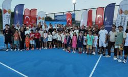 Kahramanmaraş’ta Tenis Rüzgârı Esti: 15 Temmuz Spor Vadisi’ndeki Ödüllü Turnuva Sona Erdi