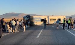 Kütahya-Afyonkarahisar Yolunda Feci Kaza: Yolcu Otobüsü Devrildi, 31 Kişi Yaralandı!