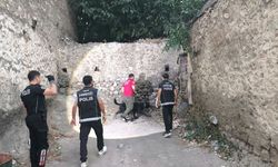 "Kozan'a Güven" Operasyonu: Aranan Terör Firarisi Yakalandı, Çok Sayıda Yasaklı Madde Ele Geçirildi